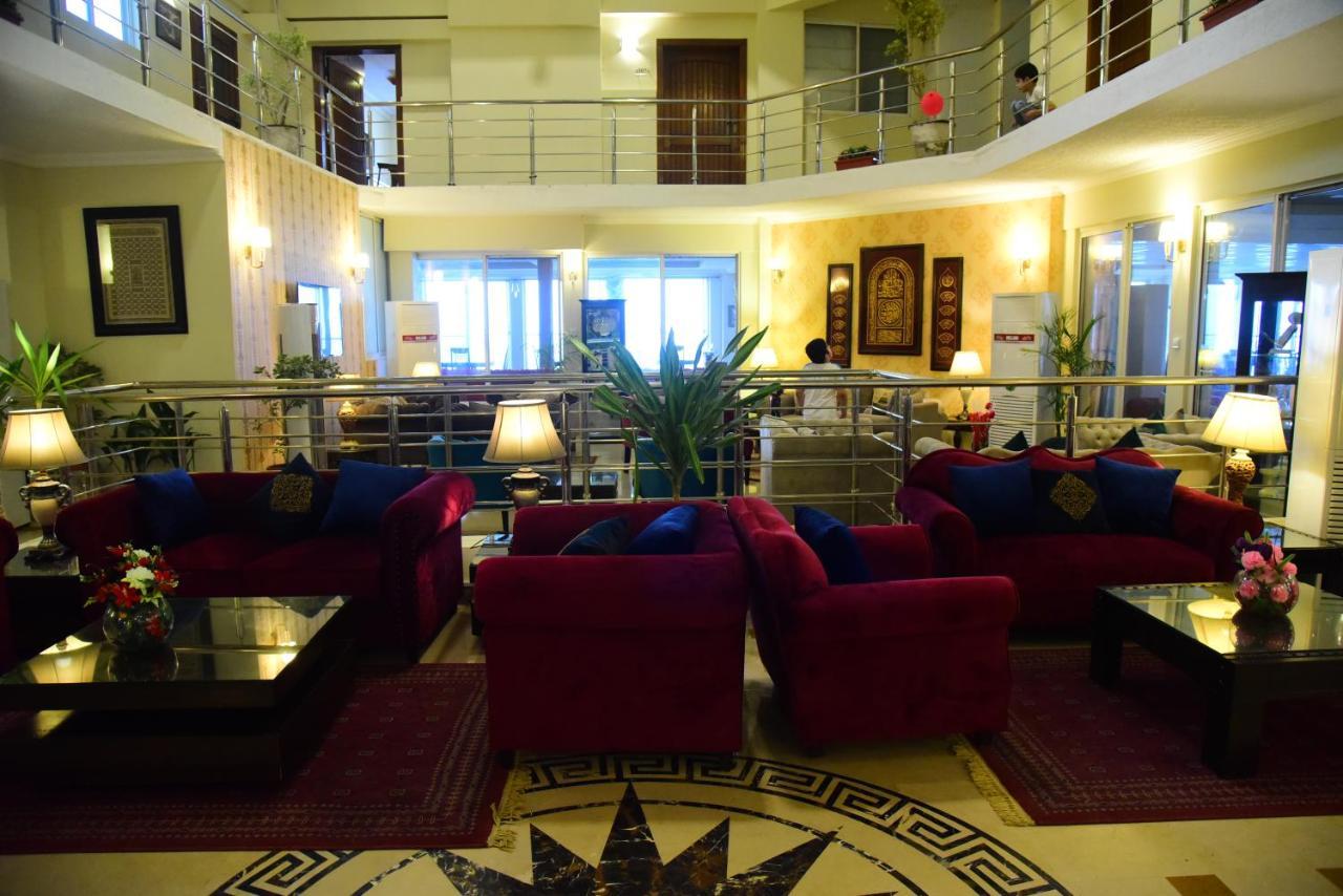 Holiday Grand Resort Bhurban Murree Eksteriør billede
