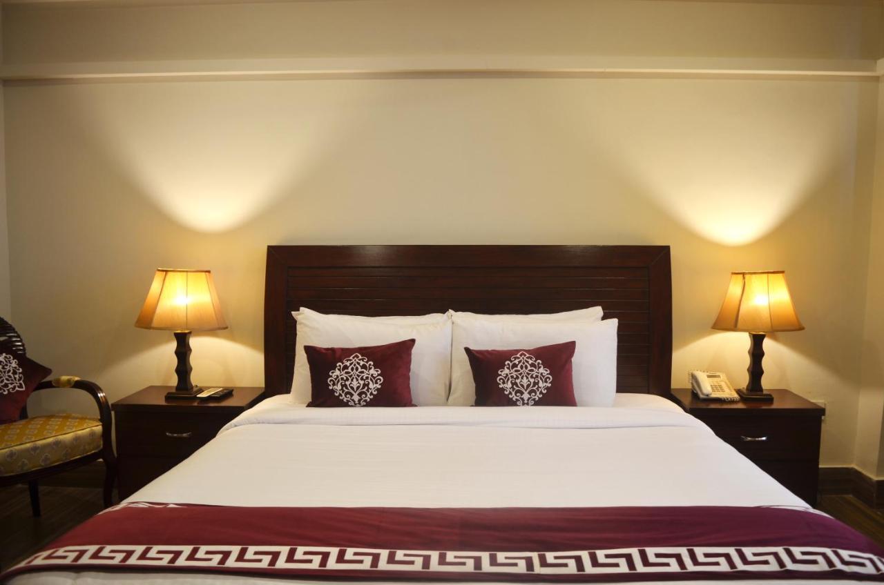 Holiday Grand Resort Bhurban Murree Eksteriør billede